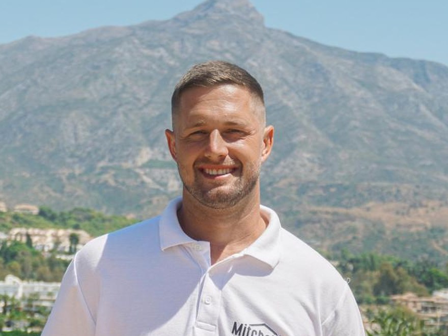 Chris Sjöstrand, Mitchell's Prestige Properties